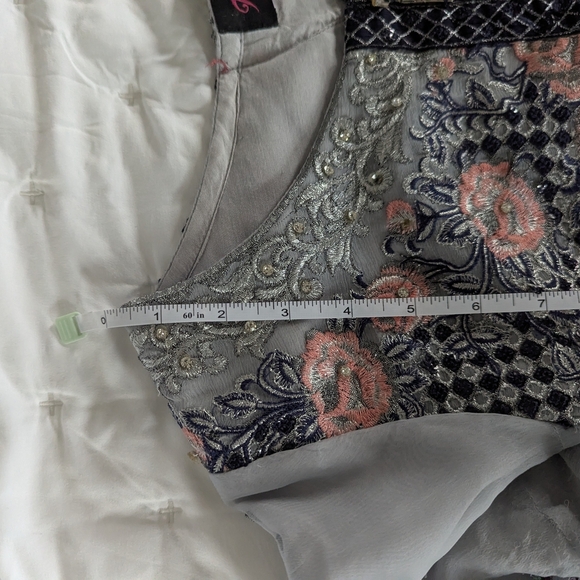 Indian Kurta Floral Embroidered Gray Top Lehenga Pakistani South Asian - Picture 4 of 14